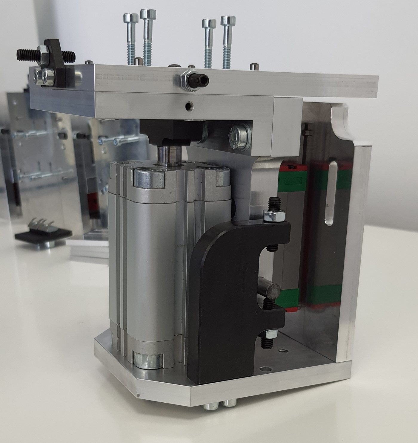 EOL tester pinova – pre i posle